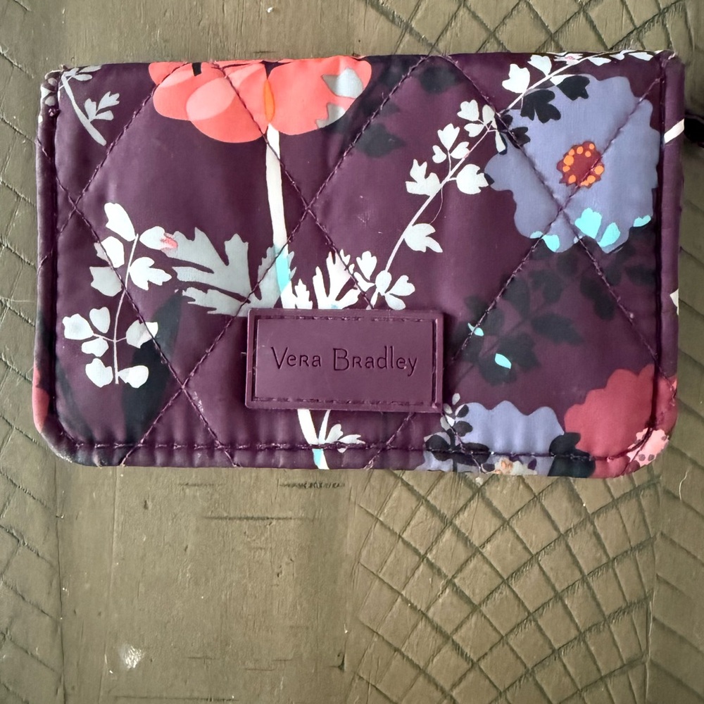 Vera Bradley Quilted Ultralight Enchanted Garden Wallet